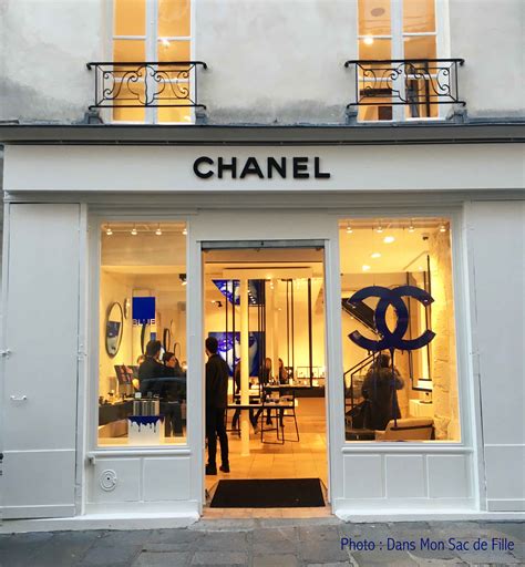 chanel store paris near eiffel tower|Chanel boutique Paris.